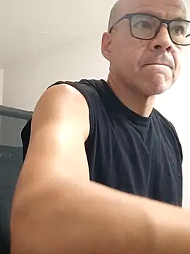 Gaceru01006 online show from June 15, 1:57 pm