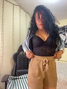 Snapshot of victorya_milf chatting on May 27, 6:05 pm victorya milf online show from May 27, 6:05 pm