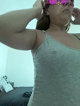 lulupiecitosamor online show from June 9, 12:28 pm