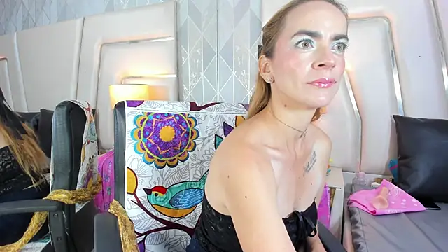 AnnePavlowa online show from May 31, 12:34 pm