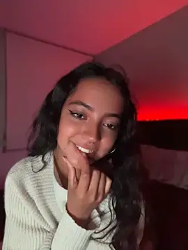 Snapshot of rouss_lar chatting on June 6, 3:33 am rouss lar online show from June 6, 3:33 am