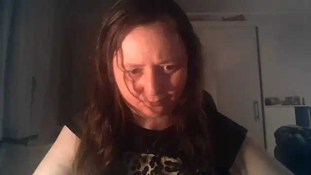 TaylorLovely online show from June 16, 8:11 pm