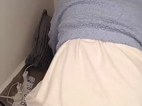 irreplaceable ebony online show from July 24, 4:54 am