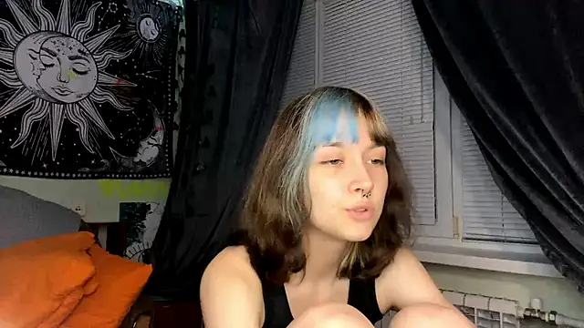 Snapshot of YourFavoriteAltgirl chatting on June 8, 9:04 pm YourFavoriteAltgirl online show from June 8, 9:04 pm