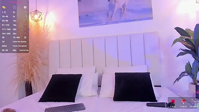  Emily Queen online show from June 2, 6:04 am