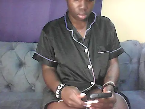 Snapshot of Hott_tash chatting on June 15, 2:41 pm Hott tash online show from June 15, 2:41 pm