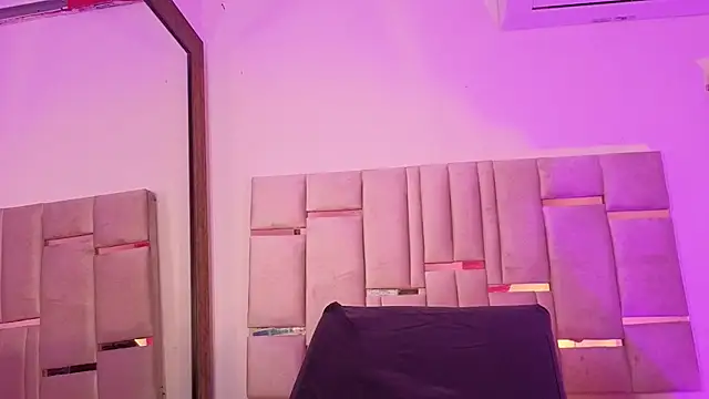 Mikaela-Banes online show from July 23, 1:58 am