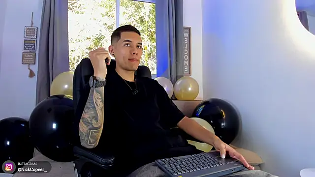 NickCopeer  online show from July 27, 1:40 pm