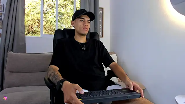 NickCopeer  online show from July 30, 12:37 pm