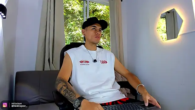 NickCopeer  online show from July 31, 12:26 pm