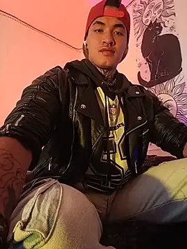 AlecBanne  online show from July 3, 5:41 pm