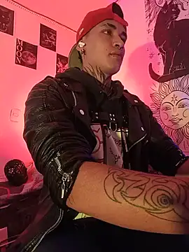 AlecBanne  online show from July 13, 8:55 pm
