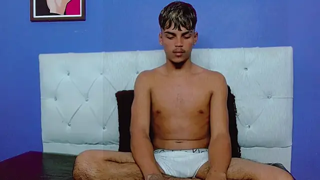 Angel foxc13 online show from June 5, 6:52 am