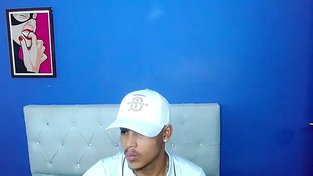 Angel foxc13 online show from June 7, 3:21 am