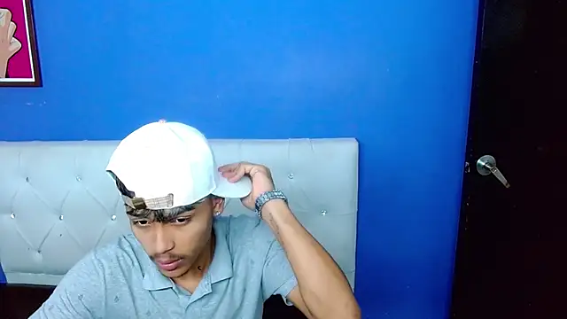 Angel foxc13 online show from June 8, 3:18 am