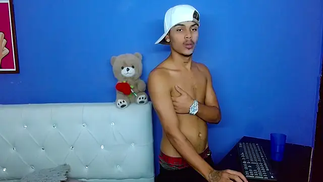 Angel foxc13 online show from June 13, 4:43 am