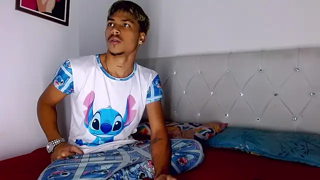 Angel foxc13 online show from July 28, 3:24 am