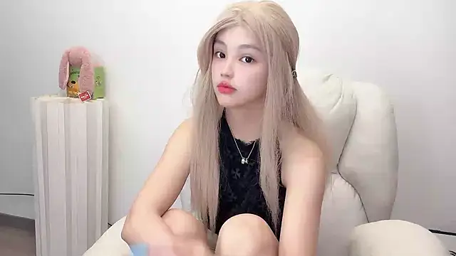 jiangjiang2005 online show from June 6, 4:12 pm