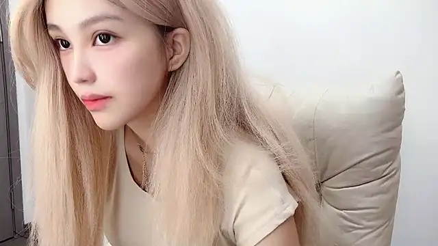 jiangjiang2005 online show from July 26, 1:07 pm