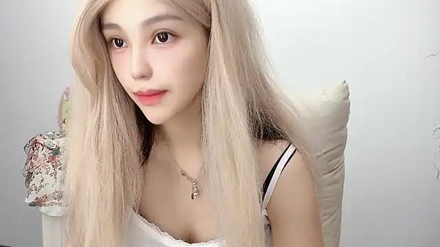 jiangjiang2005 online show from July 27, 6:26 pm