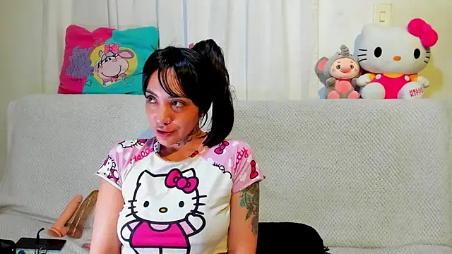 Abbyhally online show from June 7, 11:41 pm