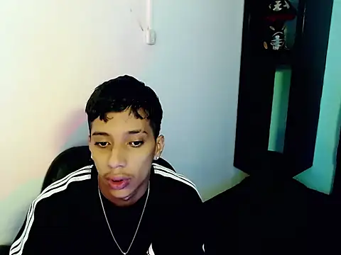 jl brayan12 online show from July 15, 4:18 am