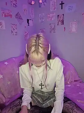 VelvetAlice online show from June 2, 9:28 pm