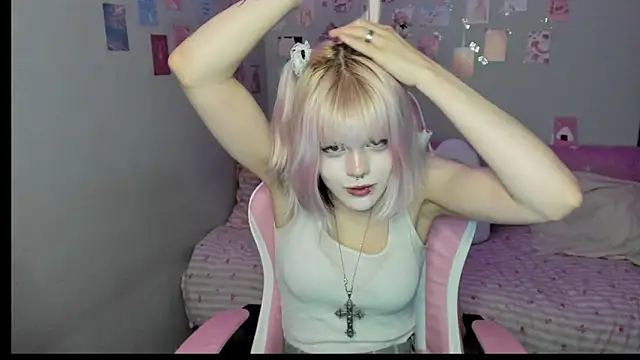 VelvetAlice online show from July 12, 8:55 pm