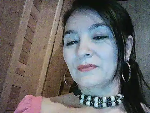 Anlly garcia002 online show from June 3, 1:19 am