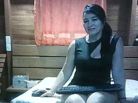 Anlly garcia002 online show from June 10, 11:03 pm