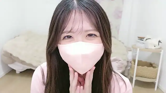 Yuinyaaa online show from June 20, 10:51 am