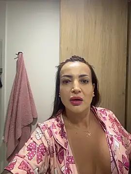 Snapshot of Michelle09_ chatting on June 9, 8:09 pm Michelle09 online show from June 9, 8:09 pm