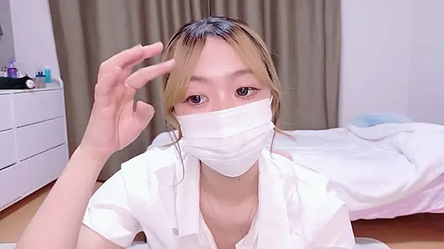 Riona H online show from June 16, 11:24 am