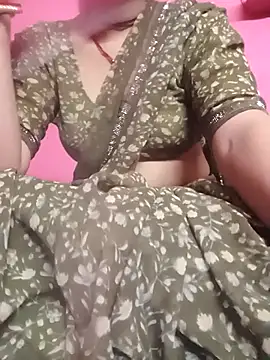 Snapshot of deepikasharma89 chatting on July 24, 3:04 am deepikasharma89 online show from July 24, 3:04 am