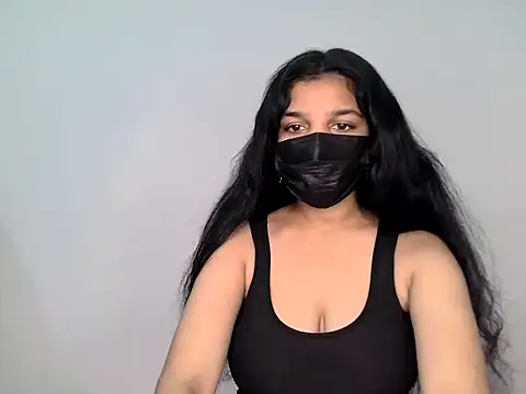 Snapshot of suzan_melly chatting on June 8, 5:52 am suzan melly online show from June 8, 5:52 am