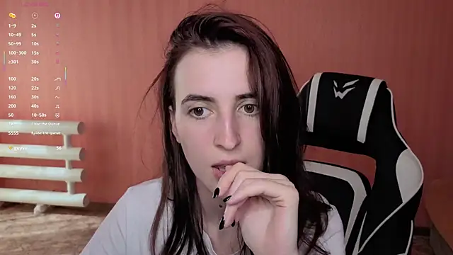 reaissss online show from June 18, 9:14 am