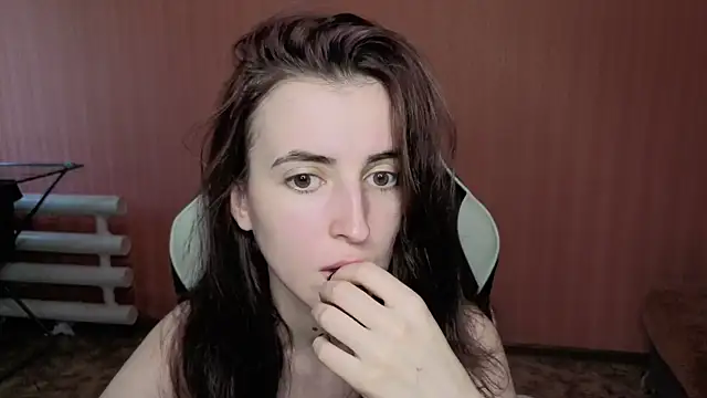 reaissss online show from June 25, 5:56 am