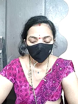 Snapshot of Leela_555 chatting on July 12, 1:07 am Leela 555 online show from July 12, 1:07 am