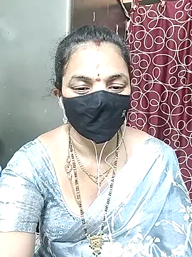 Snapshot of Leela_555 chatting on July 16, 10:43 am Leela 555 online show from July 16, 10:43 am