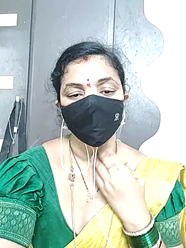 Snapshot of Leela_555 chatting on July 21, 3:14 pm Leela 555 online show from July 21, 3:14 pm