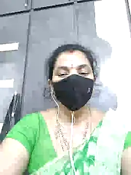 Snapshot of Leela_555 chatting on July 23, 2:37 pm Leela 555 online show from July 23, 2:37 pm