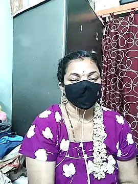 Snapshot of Leela_555 chatting on July 26, 9:11 pm Leela 555 online show from July 26, 9:11 pm