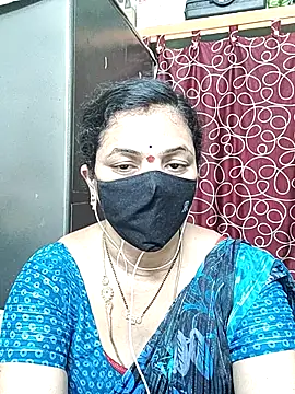 Snapshot of Leela_555 chatting on July 28, 11:17 am Leela 555 online show from July 28, 11:17 am