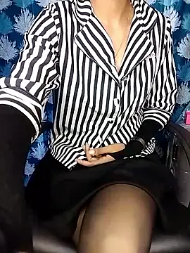 Snapshot of alexajuju chatting on June 2, 9:11 am alexajuju online show from June 2, 9:11 am
