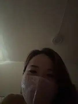 Snapshot of kiss_loo chatting on June 2, 11:51 pm kiss loo online show from June 2, 11:51 pm
