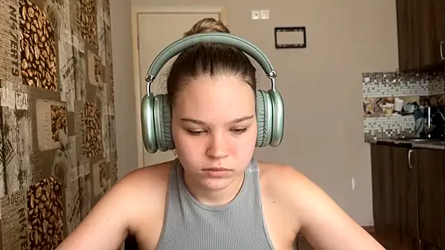HellyRay online show from June 23, 1:09 pm