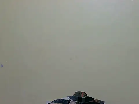 Snapshot of sweet_babees chatting on June 10, 12:00 am sweet babees online show from June 10, 12:00 am