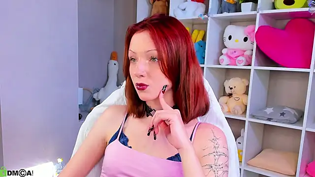 Snapshot of Nelly-May chatting on June 4, 8:53 am Nelly-May online show from June 4, 8:53 am