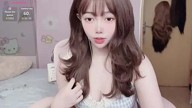 Snapshot of Una_2026 chatting on June 4, 6:41 am Una 2026 online show from June 4, 6:41 am