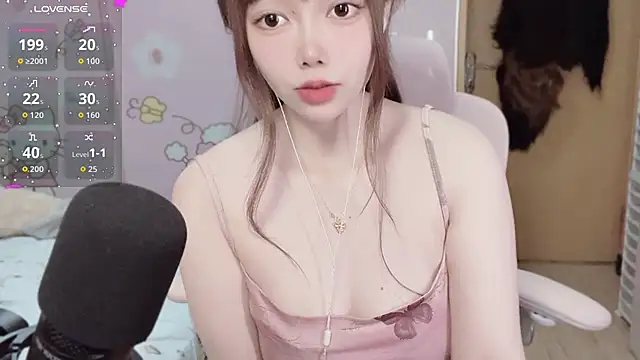 Snapshot of Una_2026 chatting on June 10, 3:11 pm Una 2026 online show from June 10, 3:11 pm